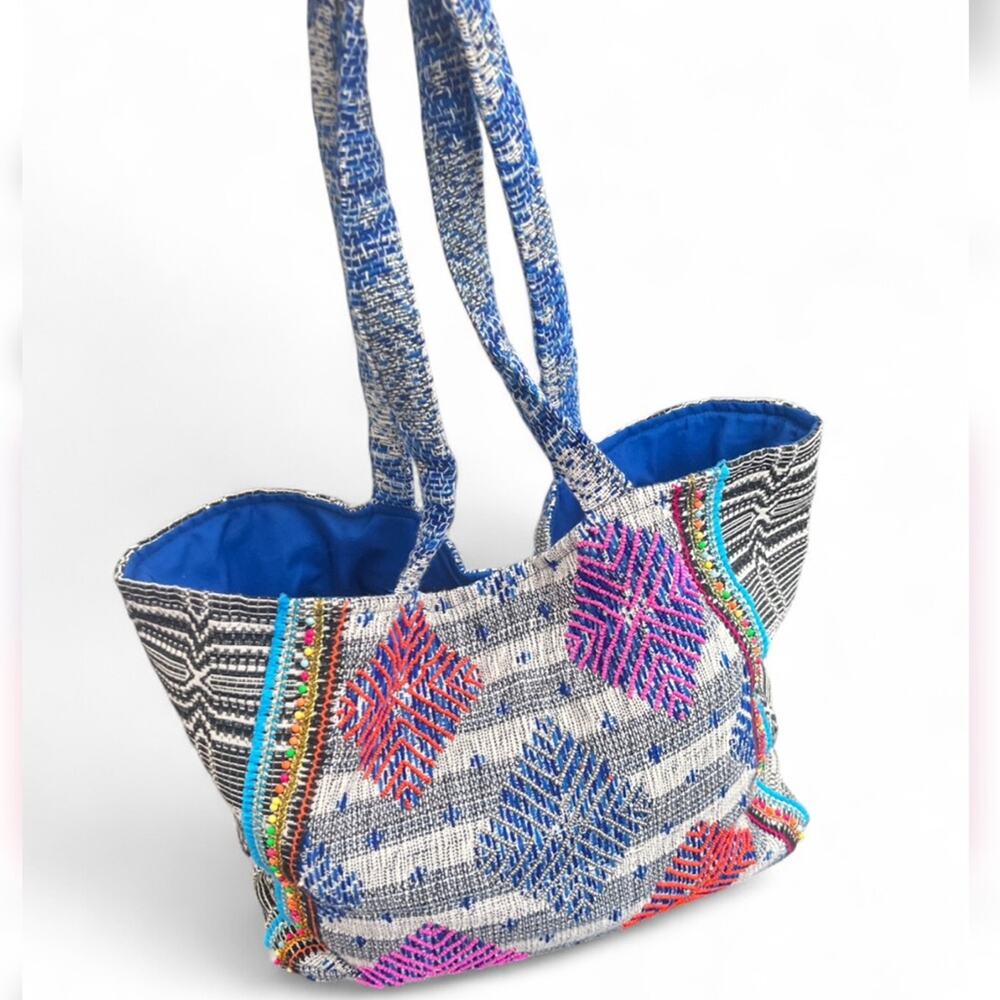 En Crème Boho Embroidered Beaded Tote Bag Blue Pink Geometric NWOT